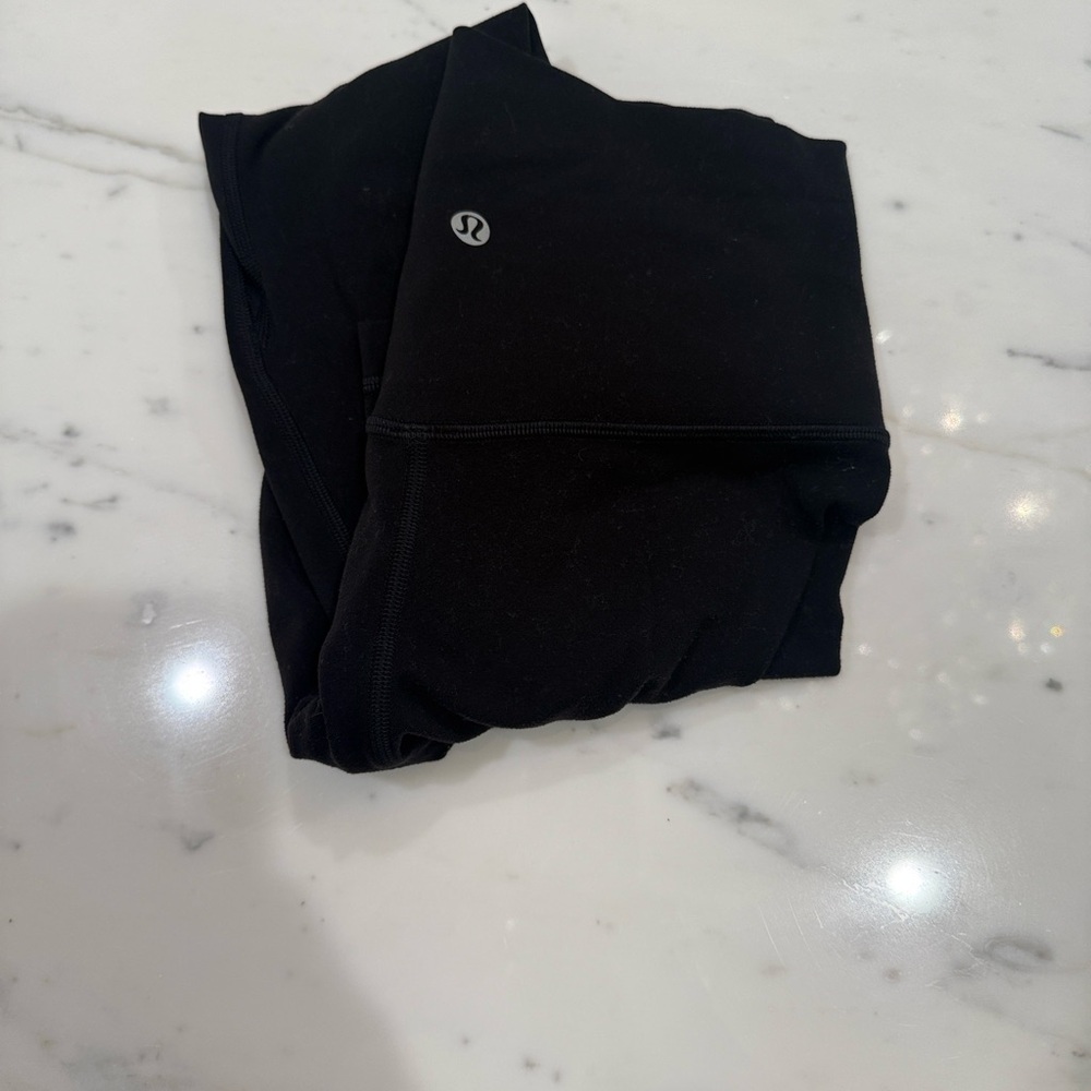 Lululemon align size 4 25” Black Leggings